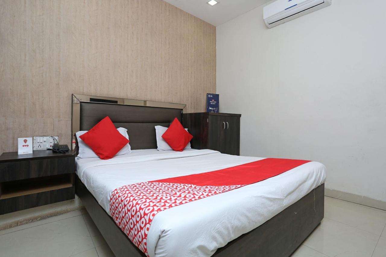 Oyo 6325 Hotel Kiran Rāipur 外观 照片